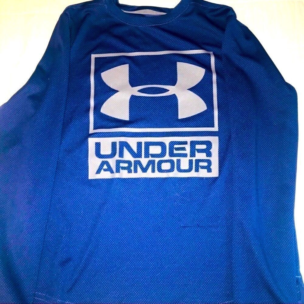 Under Armour boys athletic T-shirt